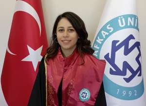 Melek ÖZTÜRKLER
